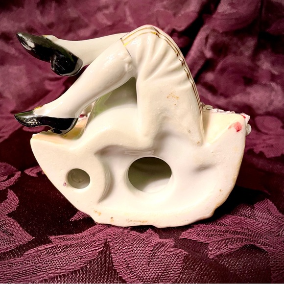 Victorian Lace Porcelain Boy & Girl Figurine Set - Picture 8 of 13